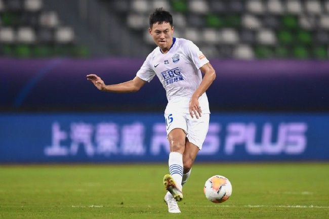 欧联-勒沃库森2-0赫根5战全胜锁头名 药厂各赛事豪取14连胜北京时间12月1日凌晨4时，欧联杯H组第5轮，勒沃库森客场对阵赫根。